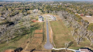 105 Chinaberry St, Pine Mountain, GA 31822