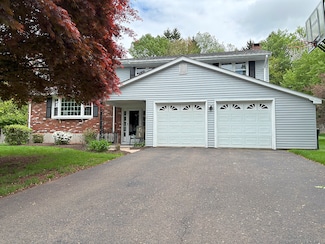 207 Pheasant Dr, Rocky Hill, CT 06067