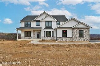 510 Persimmon Rd, Lehigh Township, PA 18088
