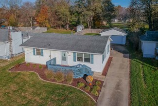 410 S Mclean St, Hudson, IL 61748