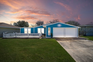 105 Pompano Ave, Galveston, TX 77550