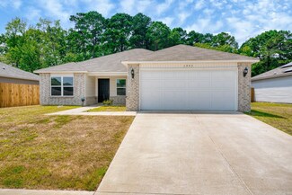 1993 Milburn Dr, Benton, AR 72015
