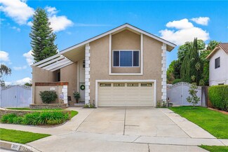 3011 Heather Dr, Fullerton, CA 92835
