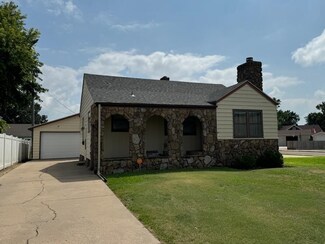 2421 19th St, Great Bend, KS 67530