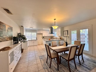 305 Union St, Roseville, CA 95678