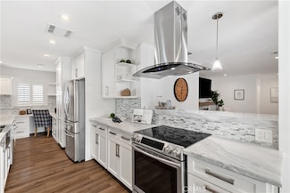 9805 Stamps Ave, Downey, CA 90240
