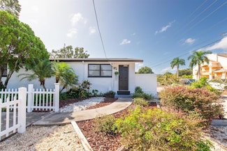 3394 74th Ave N Unit B, St. Petersburg, FL 33702