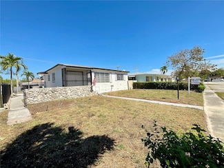 31 W 64th St, Hialeah, FL 33012