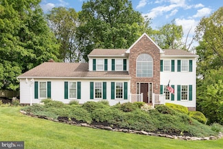 1890 Ohara Ln, Middletown, PA 17057