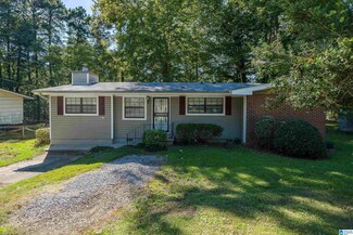 1516 Bobolink Ln NE, Center Point, AL 35215