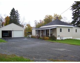 113 Victoria St, Washburn, ME 04786