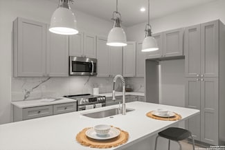 1002 Morningside Dr Unit 3, Terrell Hills, TX 78209