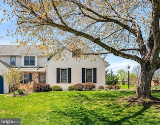 19 Meadowview Dr, Elverson, PA 19520
