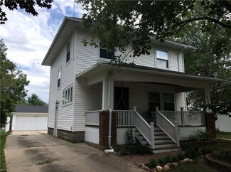 307 NW 2nd St, Greenfield, IA 50849