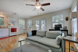 4108 Sinclair Ave Unit B, Austin, TX 78756