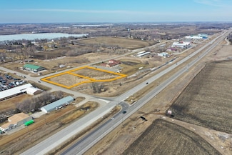 7&8 18th St NE, Willmar, MN 56201