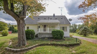 10530 Torrey Rd, Willis, MI 48191