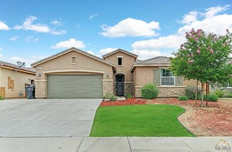 5812 Aquamarine Peak Dr, Bakersfield, CA 93313