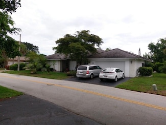 4802 Queen Palm Ln, Tamarac, FL 33319