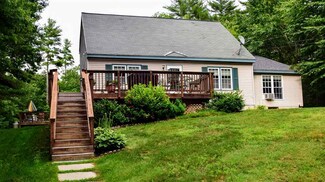 316 Old Francestown Rd, Weare, NH 03281