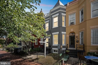 538 13th St SE, Washington, DC 20003