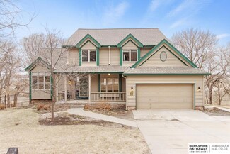 1720 N 216th St, Elkhorn, NE 68022
