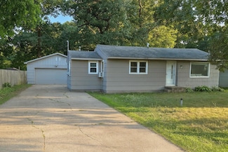 3121 Macarthur Rd, Muskegon, MI 49442