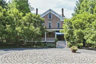 2 Elm St, Somerset, NJ 08873