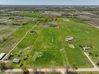 6045 Herrington Rd N, Webberville, MI 48892