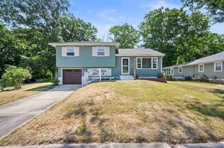 22 Sunnyside Dr, Cape May, NJ 08204