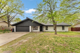 2005 Knight St, Springdale, AR 72762