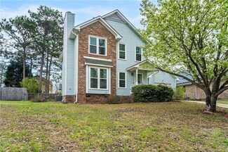 111 Kristin Ave, Spring Lake, NC 28390