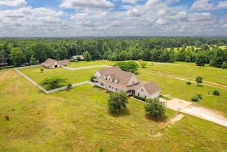 1325 El Dorado Rd, Benton, AR 72019
