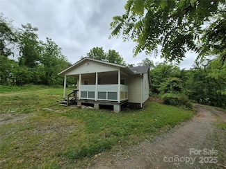 68 Covered Bridge Ln, Asheville, NC 28804