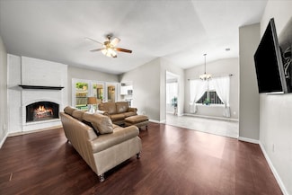 1341 Forestglen Dr, Lewisville, TX 75067