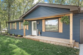 5 Fairlane Cir, Warrenton, MO 63383