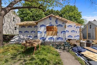 743 Davis St, Rockford, IL 61107