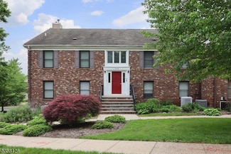 4 Sunrise Dr, Gillette, NJ 07933