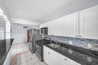 160 NE 203rd Terrace Unit 32, Miami Gardens, FL 33179