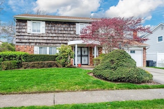 77 Tioga Ave, Atlantic Beach, NY 11509