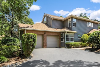 95 Fairway Blvd, Monroe Township, NJ 08831