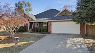 606 W 54th St, Sand Springs, OK 74063