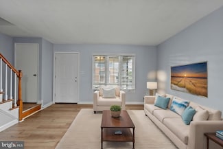 574 Brisbane Rd, Baltimore, MD 21229