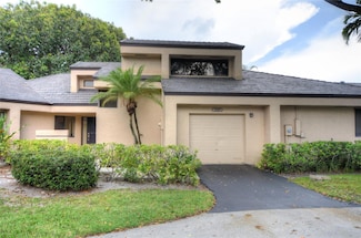 9429 Chelsea Dr S, Plantation, FL 33324