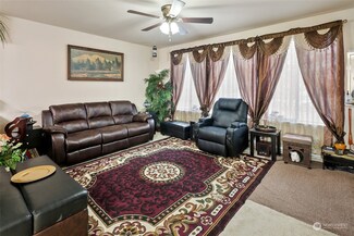 2120 Highland Ave Unit 206, Everett, WA 98201