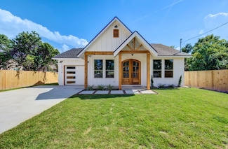 16736 Forest Trail Dr, Channelview, TX 77530