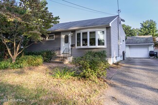 65 Mcnutt Ave, Albany, NY 12205