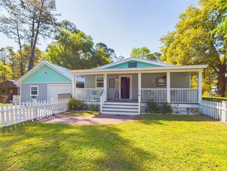 564 Sunset Rd, Fernandina Beach, FL 32034
