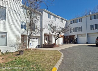 491 Ilyssa Way, Staten Island, NY 10312