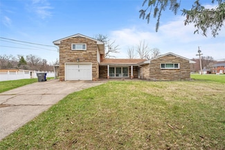 391 Golden Grove Rd, Baden, PA 15005